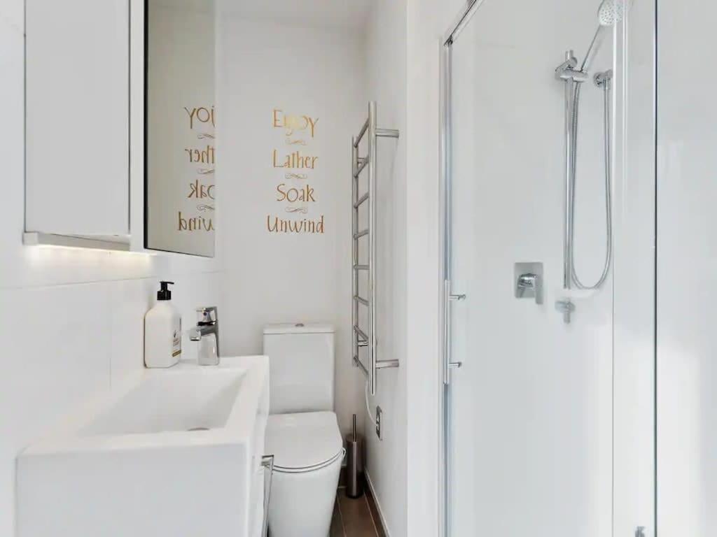 Two Bedroom Apartment - Large Balcony Central Auckland Buitenkant foto